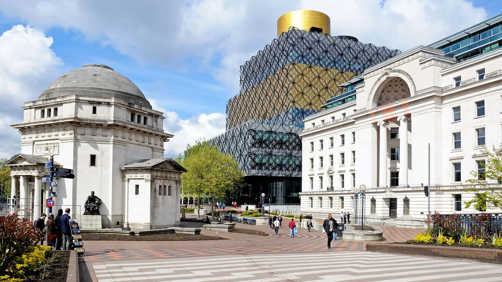 City buildings and monuments in a square